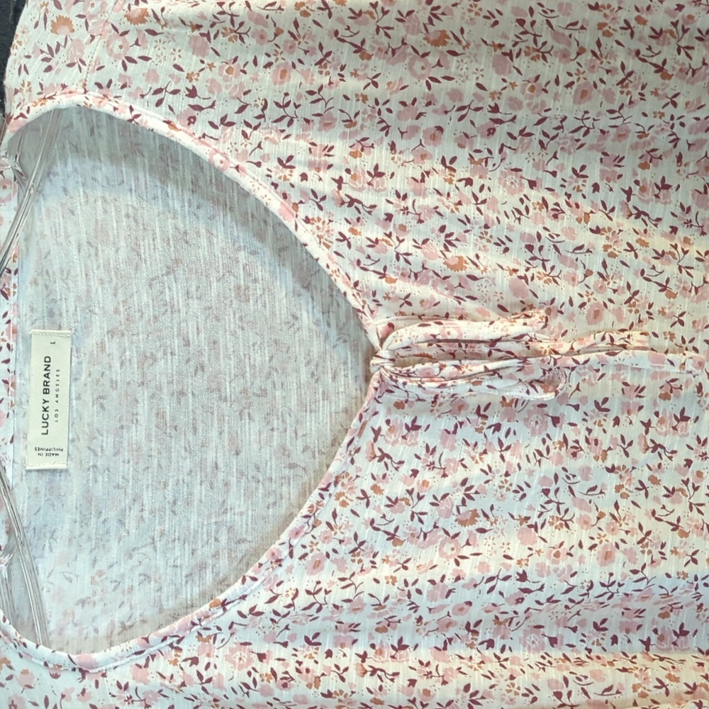 Lucky Brand Pink Floral Long Sleeve Scoop Neck Top NWT - Picture 3 of 9